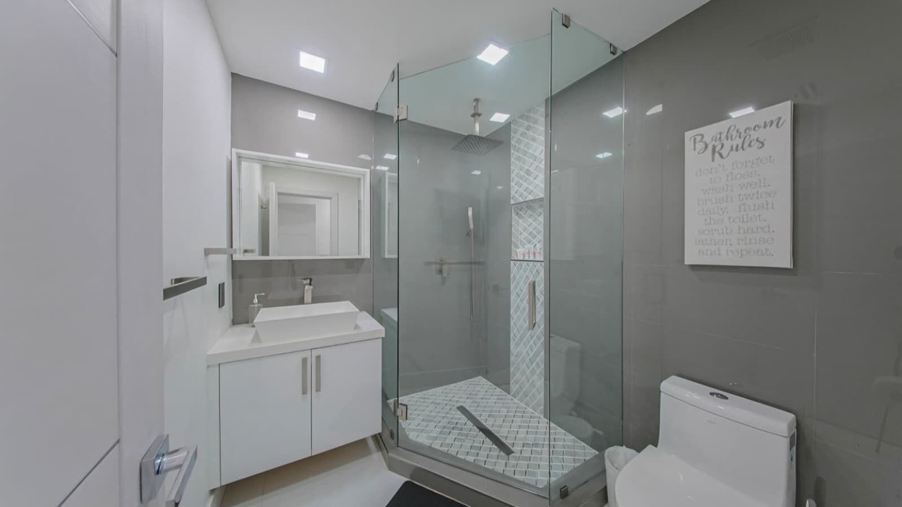 Photo of Bathroom in Tamiami