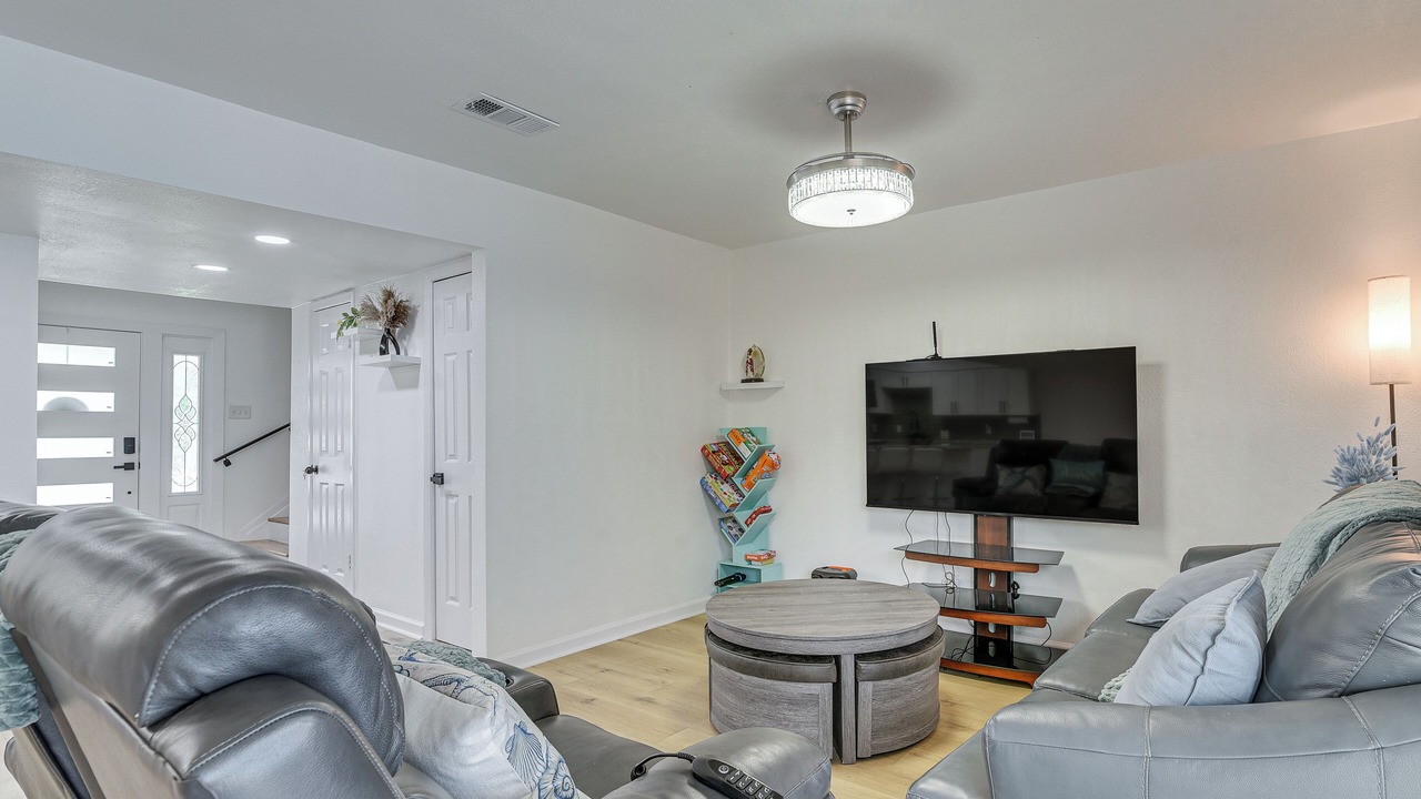 Photo of Livingroom in La Porte