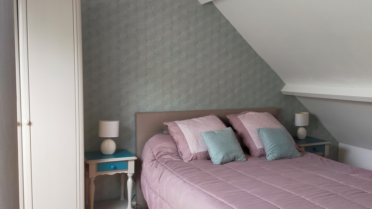 Photo of Bedroom in Plumergat