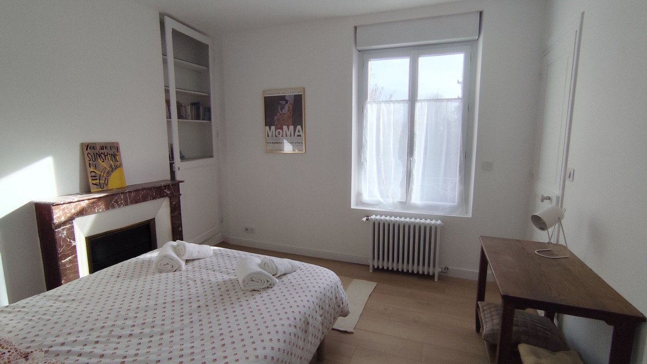 Photo of Bedroom in Chateau-Thierry