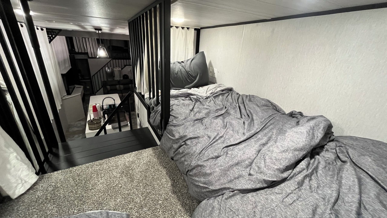 Photo of Bedroom in Ridge Manor