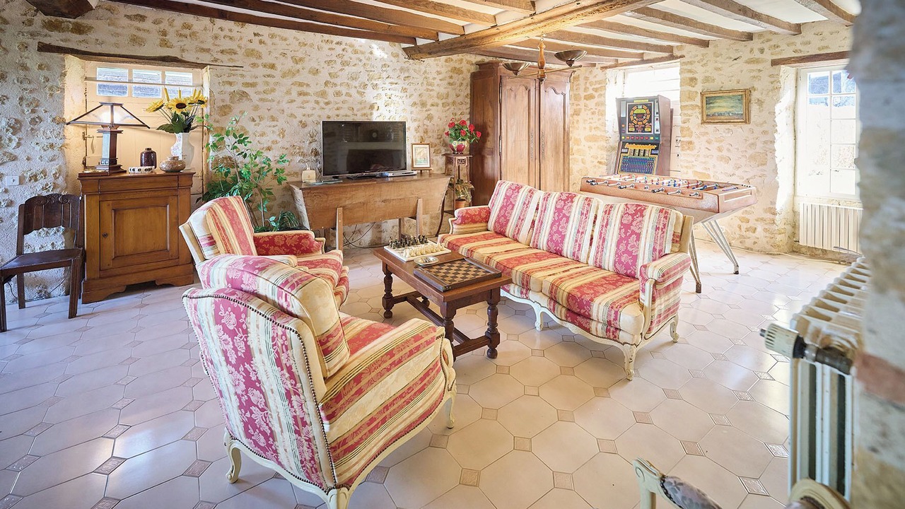 Photo of Livingroom in Pirmil