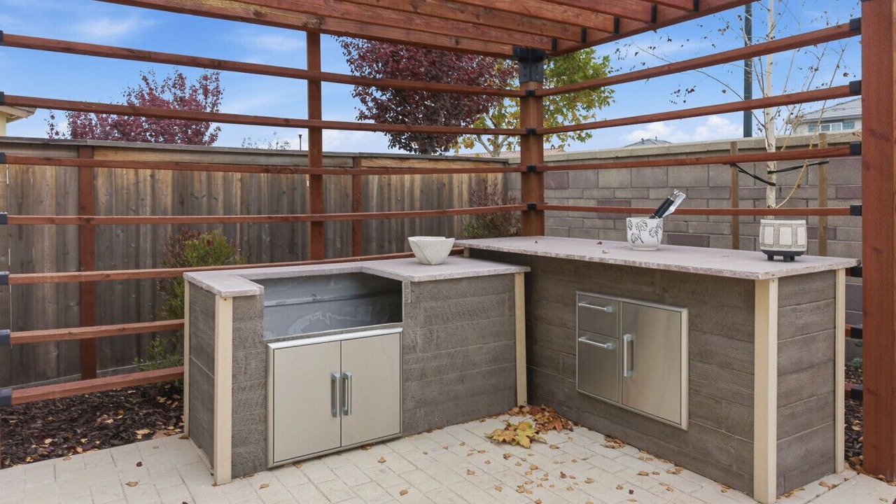 Photo of Patio Balcony in Lathrop