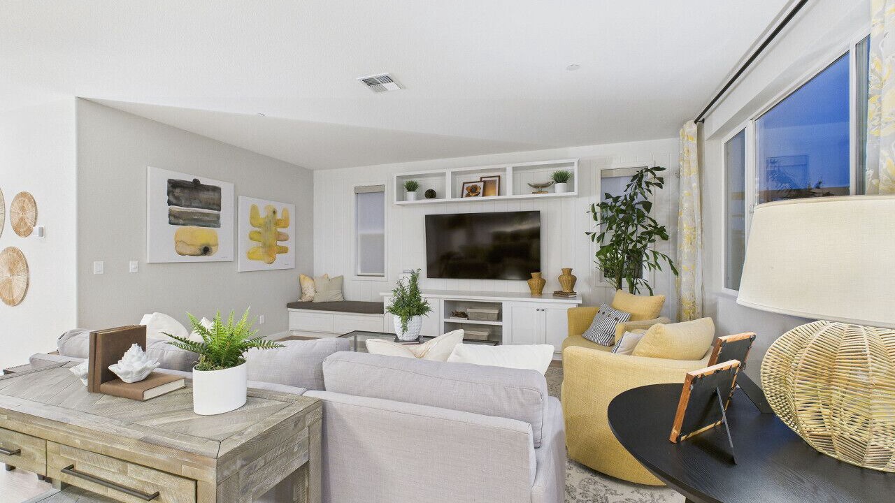 Photo of Livingroom in Lathrop