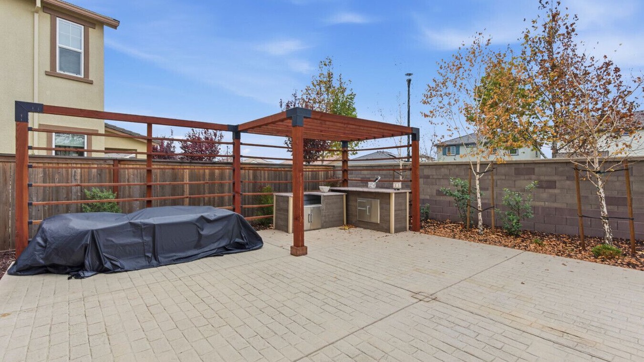 Photo of Patio Balcony in Lathrop