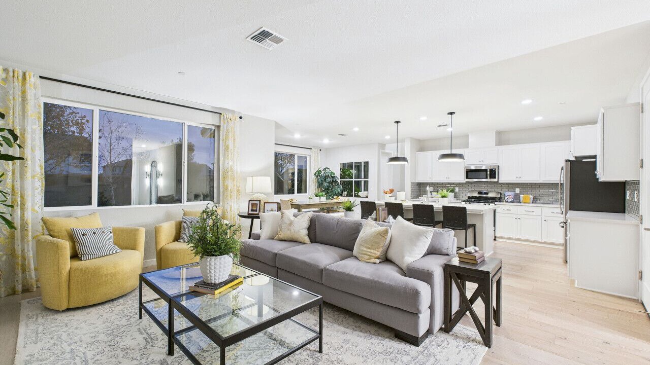 Photo of Livingroom in Lathrop