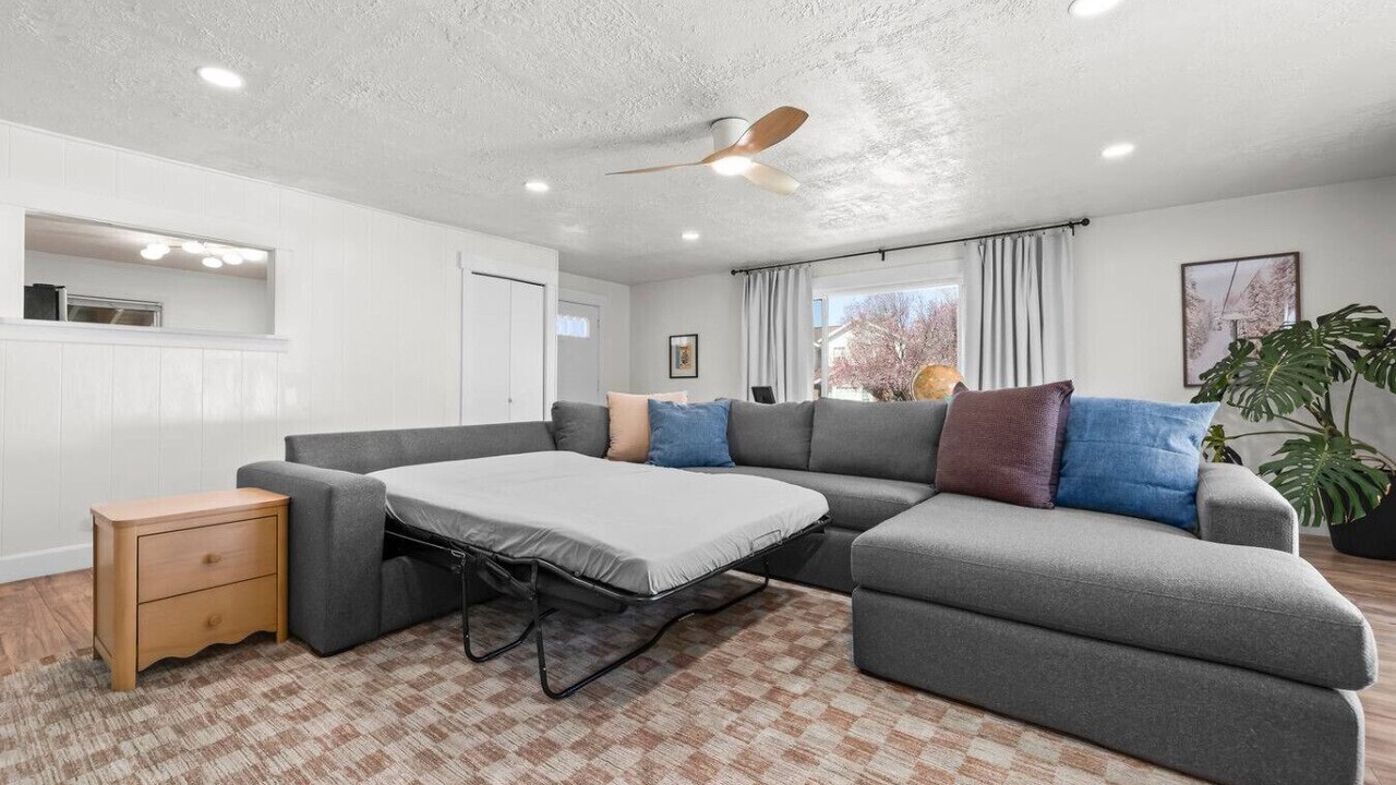 Photo of Livingroom in Orem