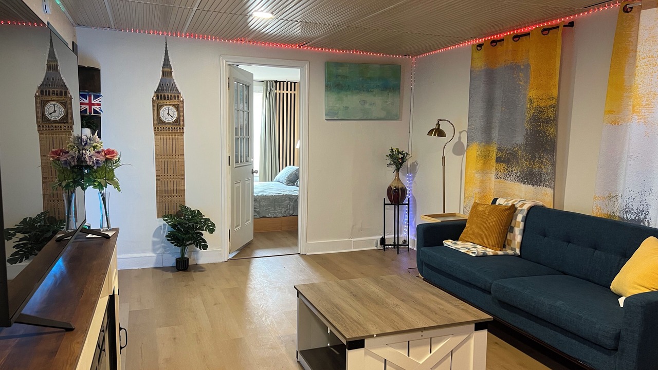 Photo of Livingroom in Stockade Historic District