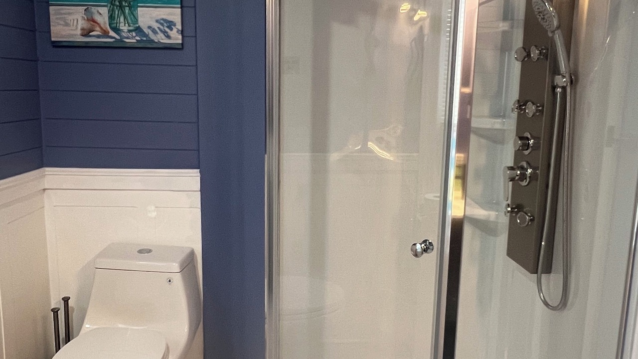 Photo of Bathroom in Stockade Historic District