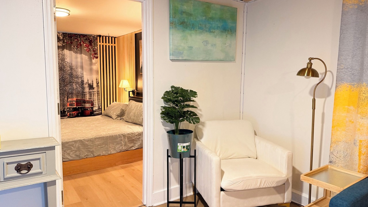 Photo of Bedroom in Stockade Historic District