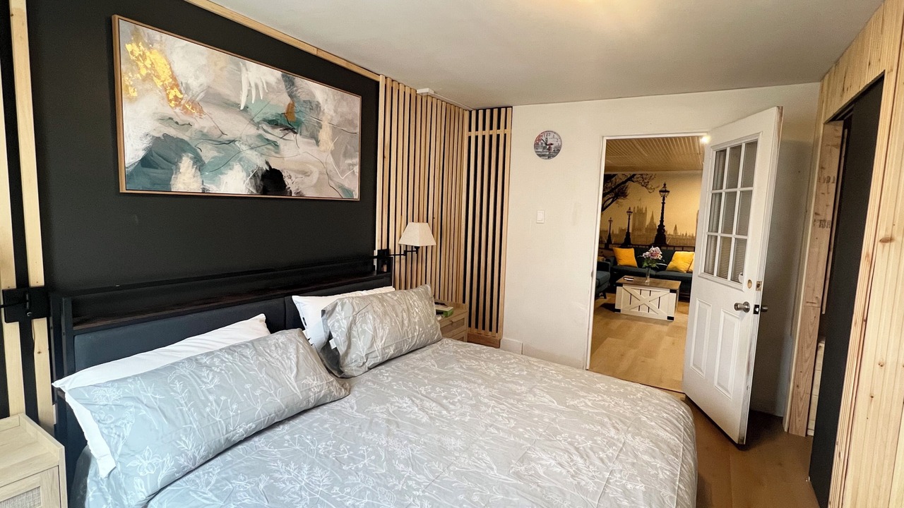 Photo of Bedroom in Stockade Historic District
