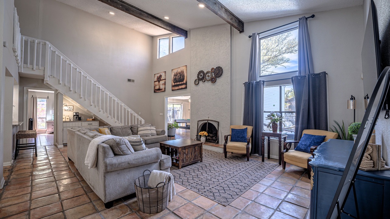 Photo of Livingroom in North San Antonio - SAT