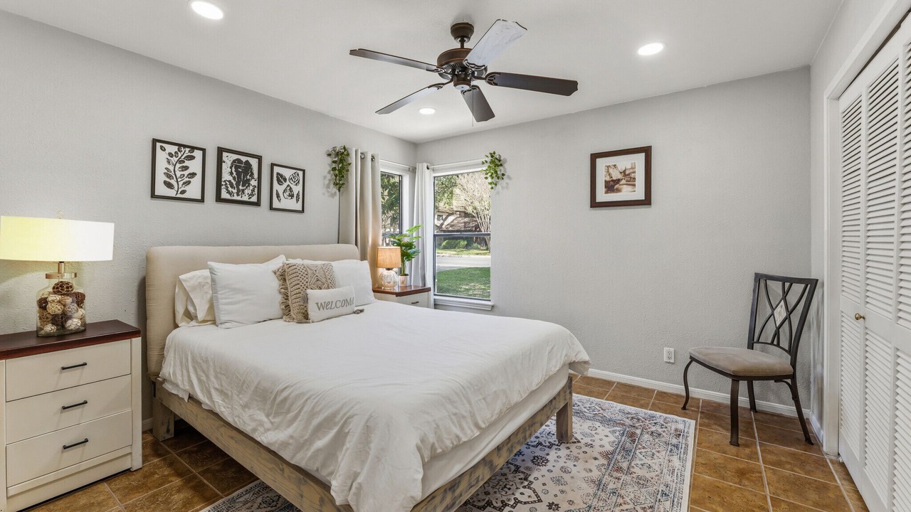 Photo of Bedroom in North San Antonio - SAT