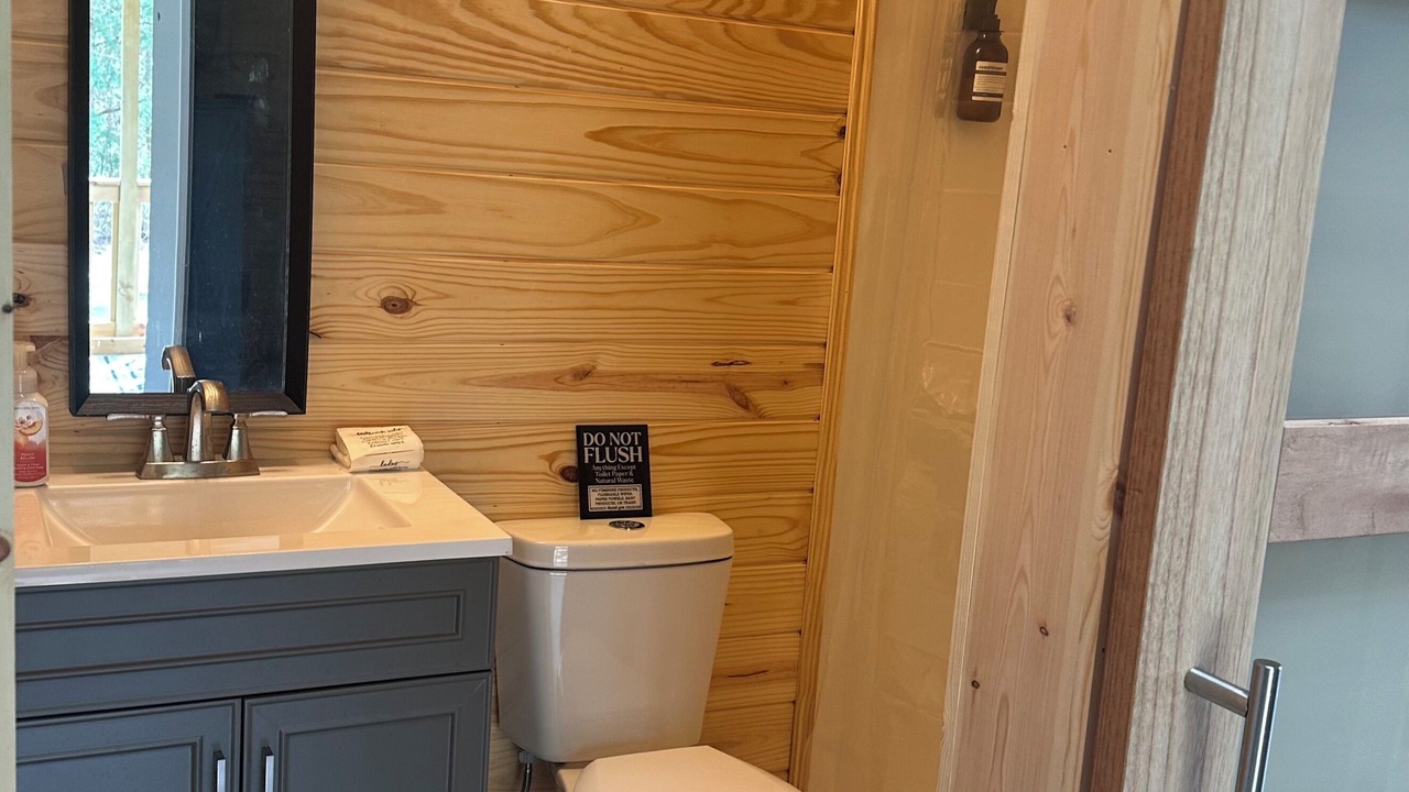 Photo of Bathroom in Lufkin