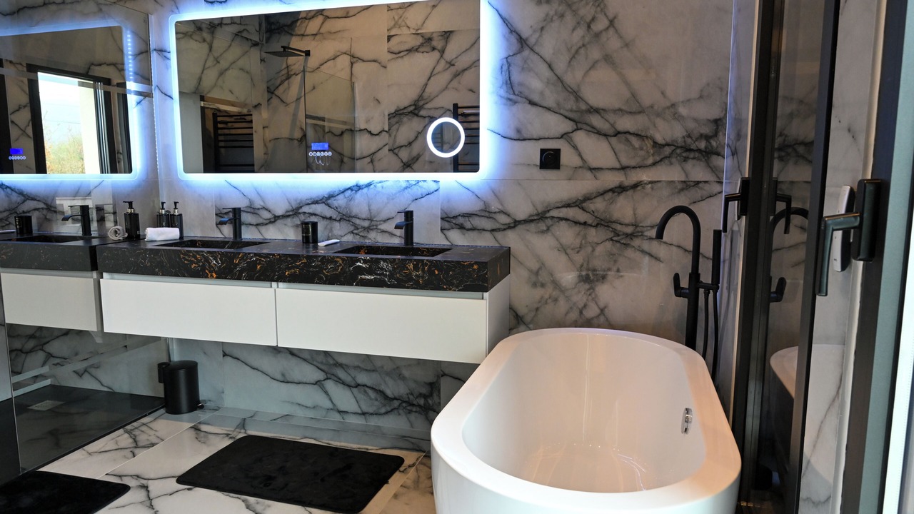 Photo of Bathroom in Pennedepie