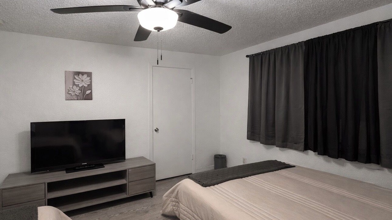 Photo of Bedroom in West Campus