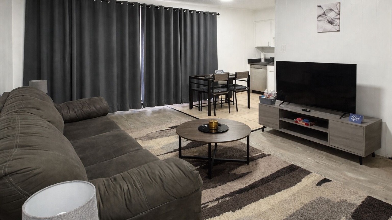 Photo of Livingroom in West Campus