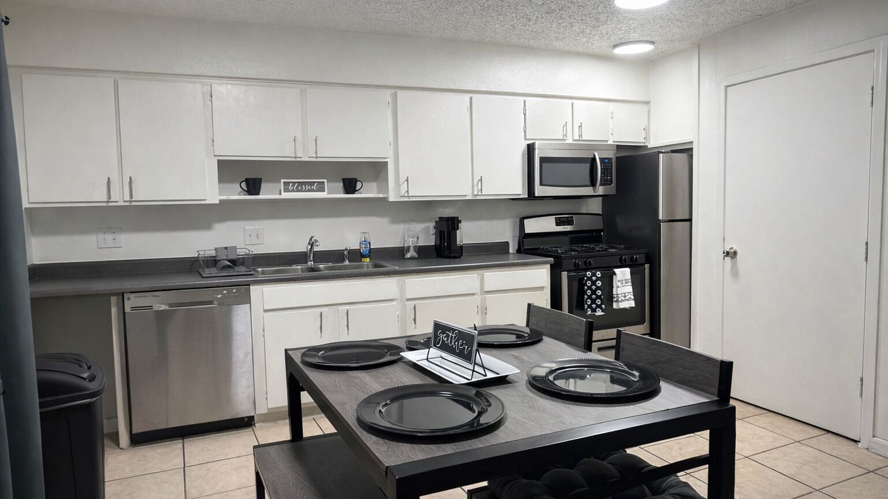 Photo of Kitchen in West Campus