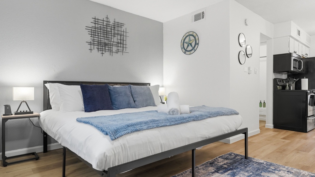 Photo of Bedroom in Hyde Park