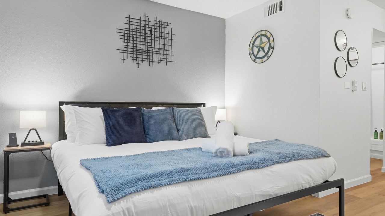 Photo of Bedroom in Hyde Park