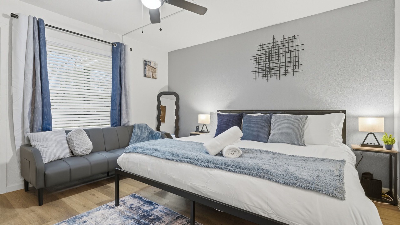 Photo of Bedroom in Hyde Park