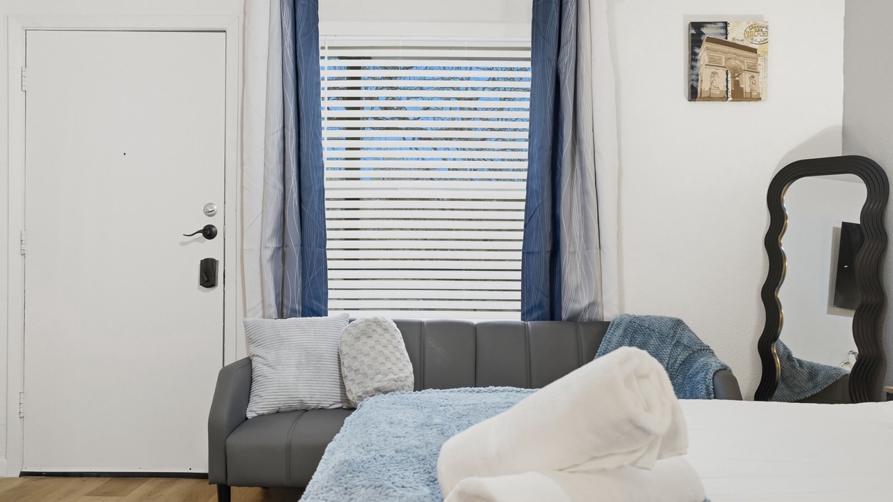 Photo of Bedroom in Hyde Park