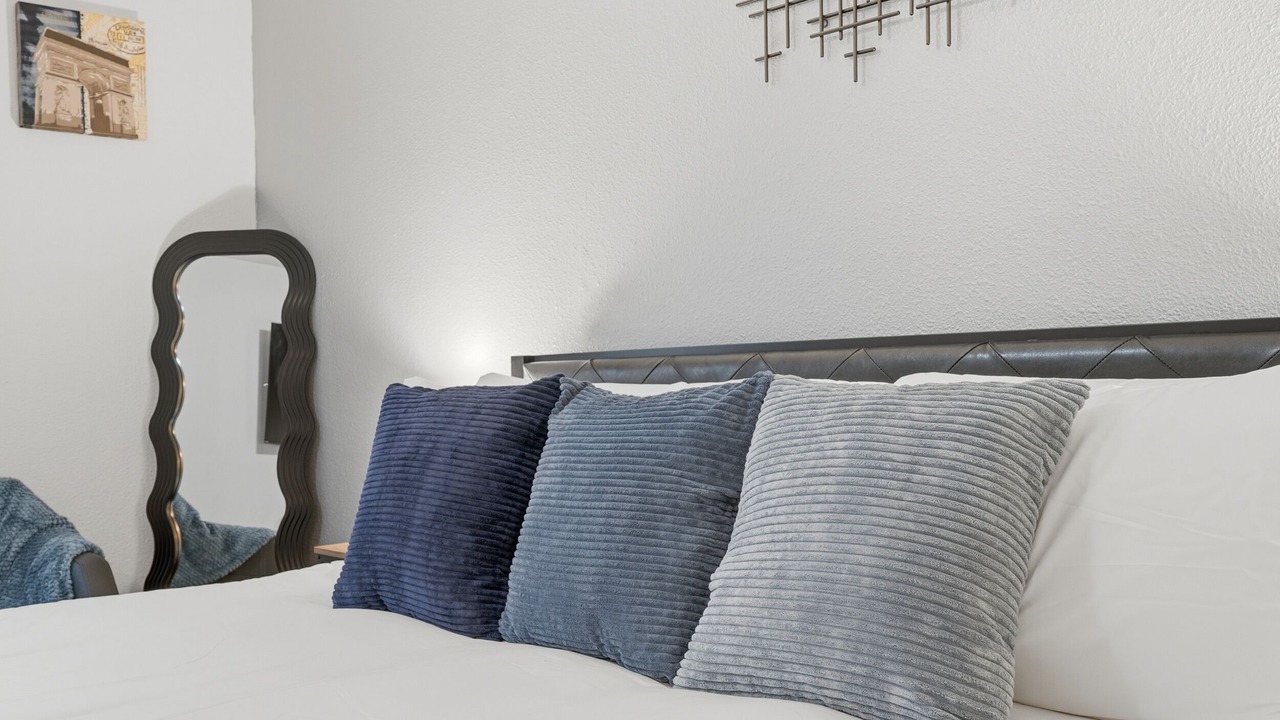 Photo of Bedroom in Hyde Park