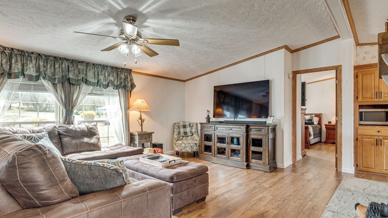 Photo of Livingroom in Asheville