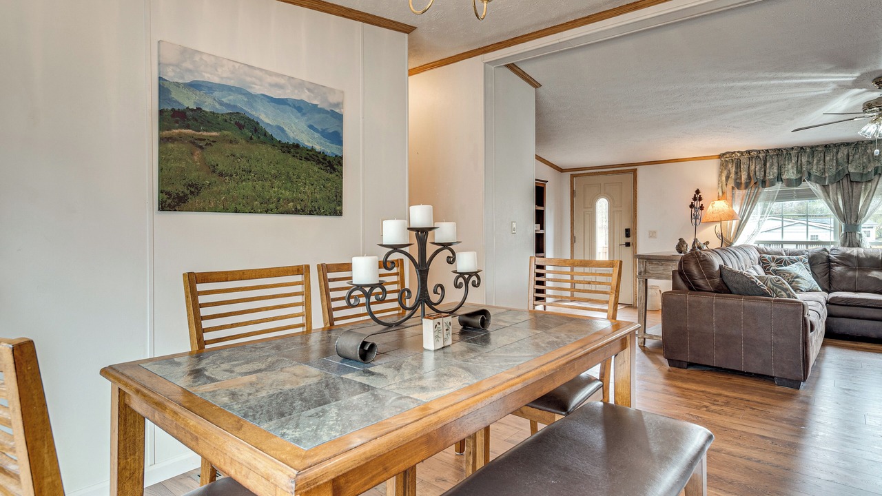 Photo of Livingroom in Asheville