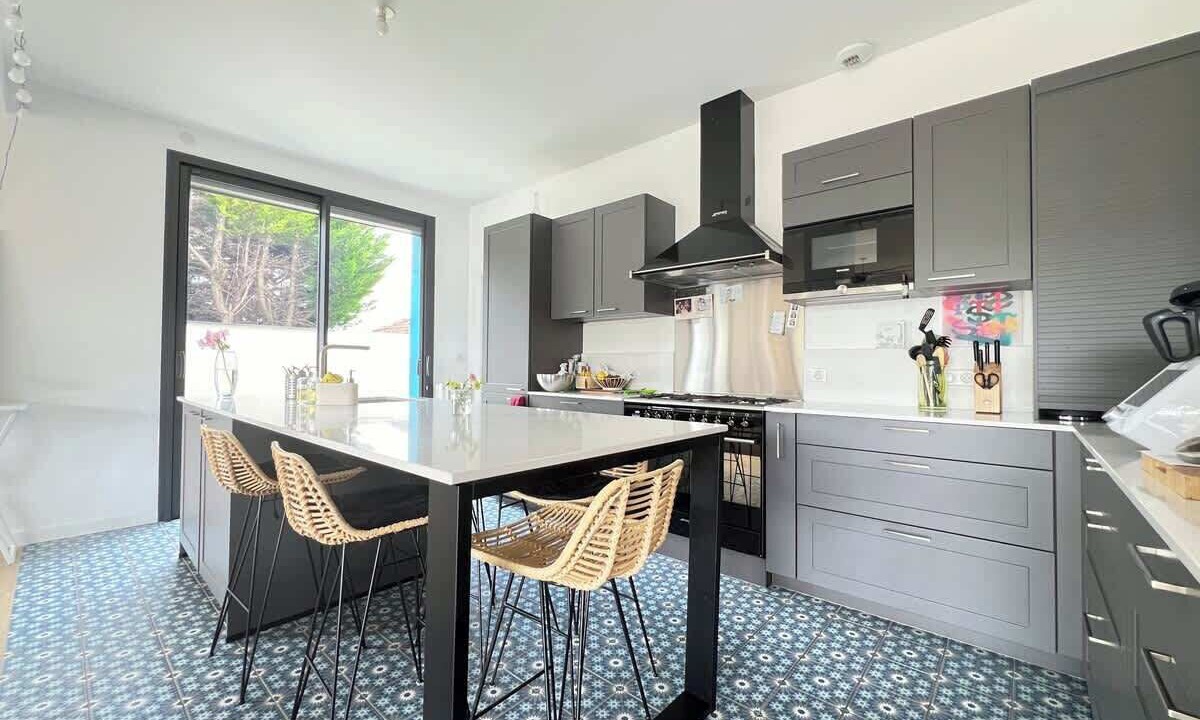 Photo of Kitchen in Sept Deniers