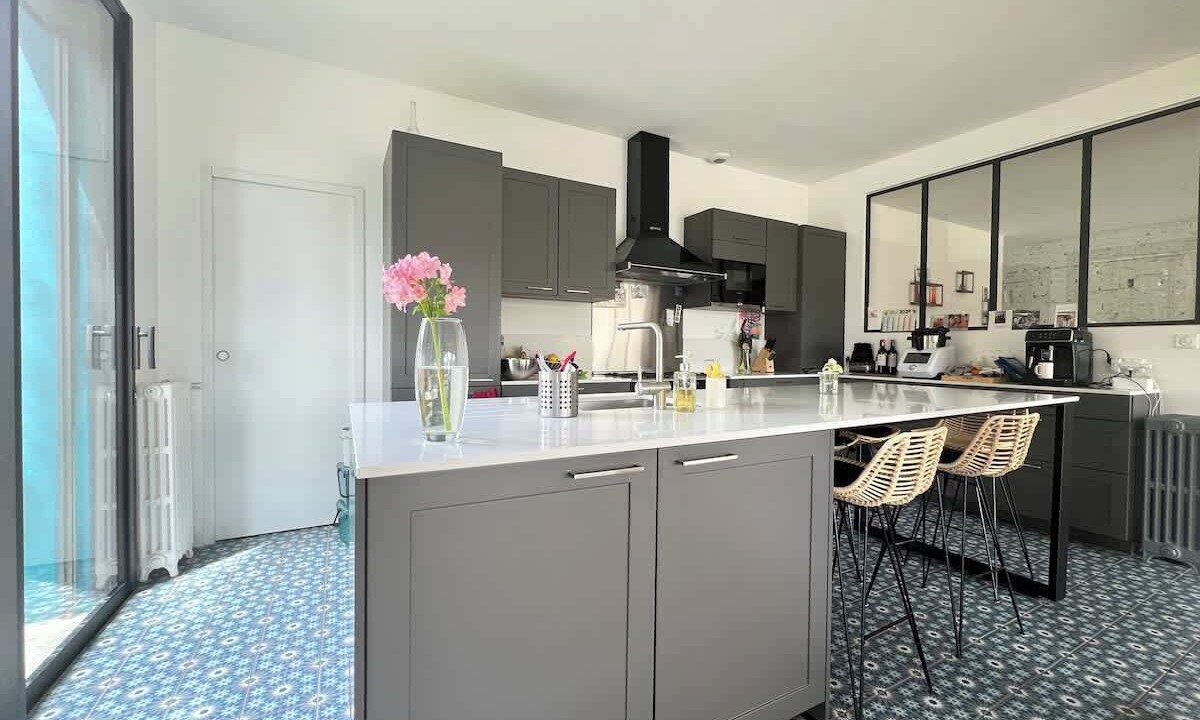 Photo of Kitchen in Sept Deniers