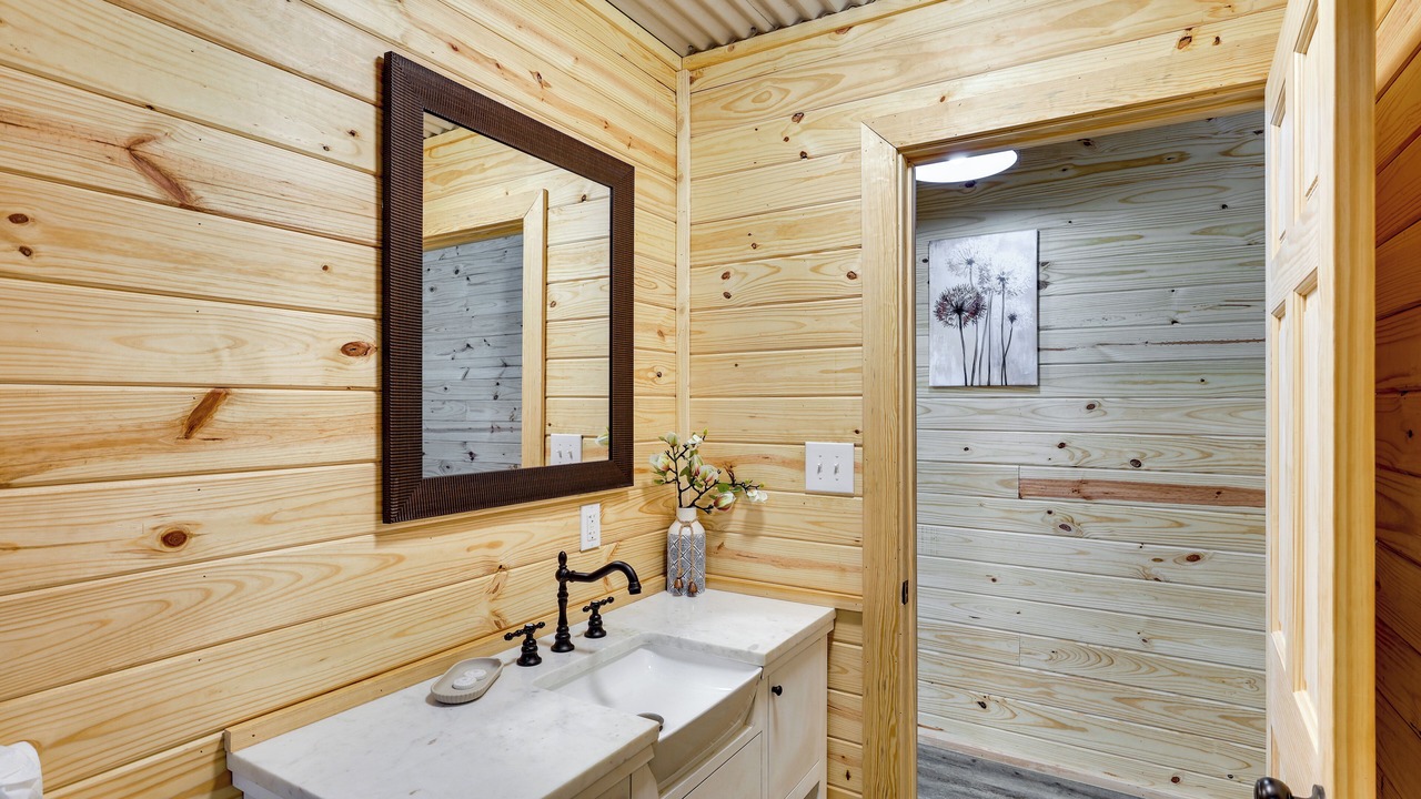 Photo of Bathroom in Joaquin