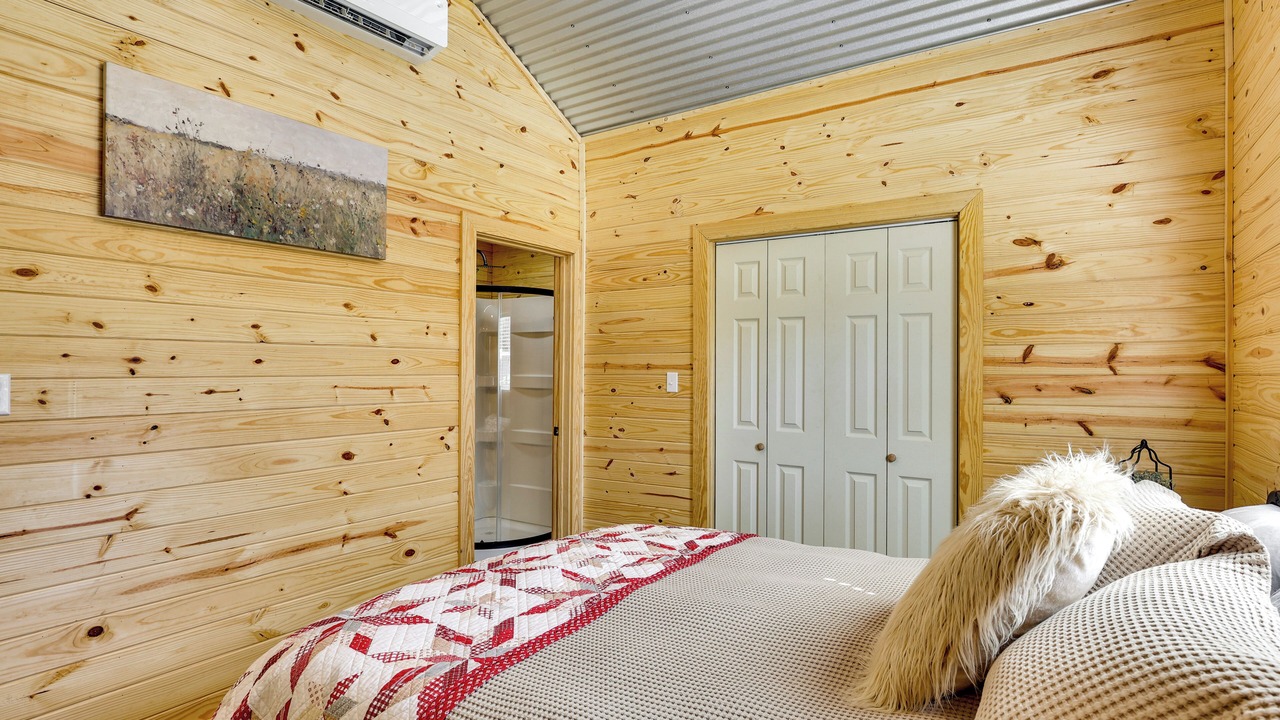 Photo of Bedroom in Joaquin