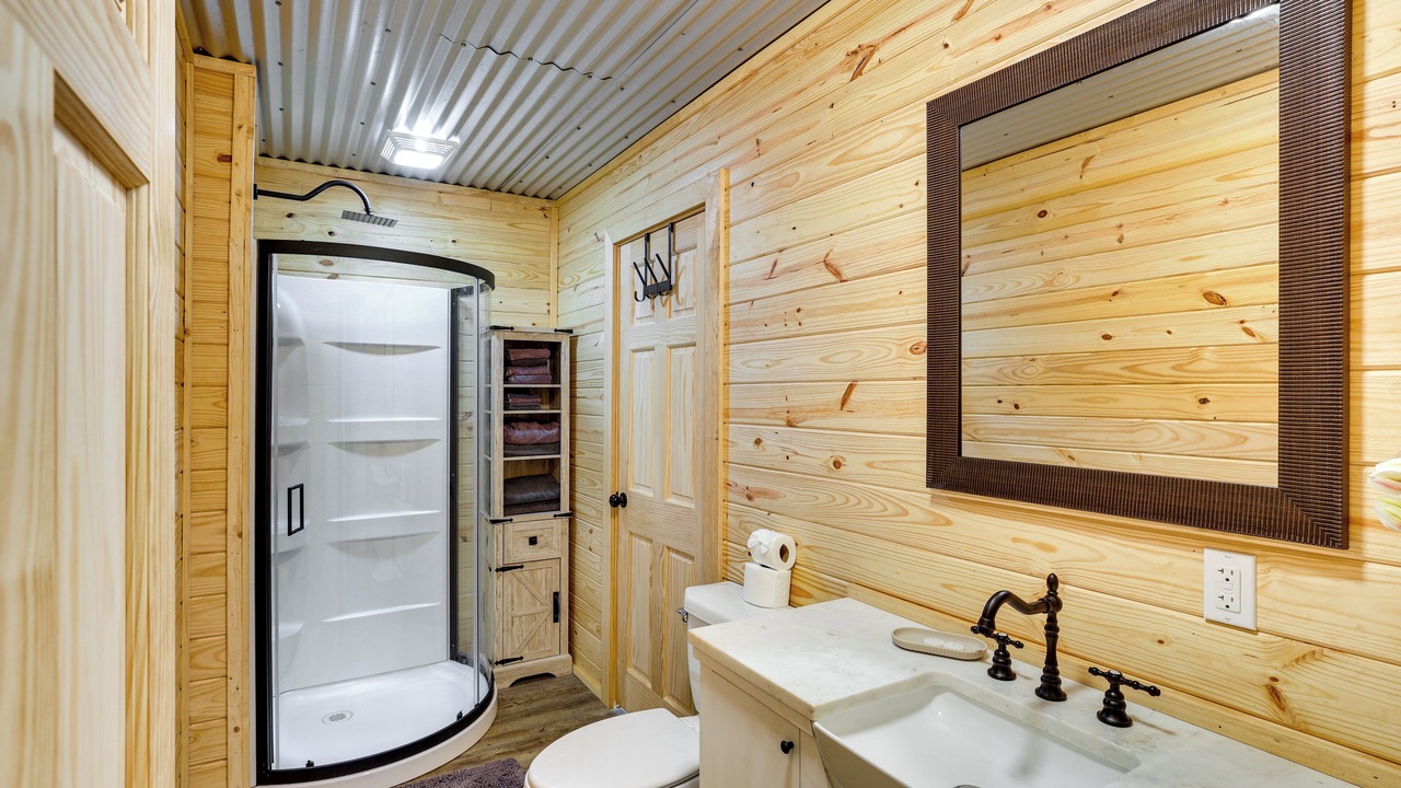 Photo of Bathroom in Joaquin
