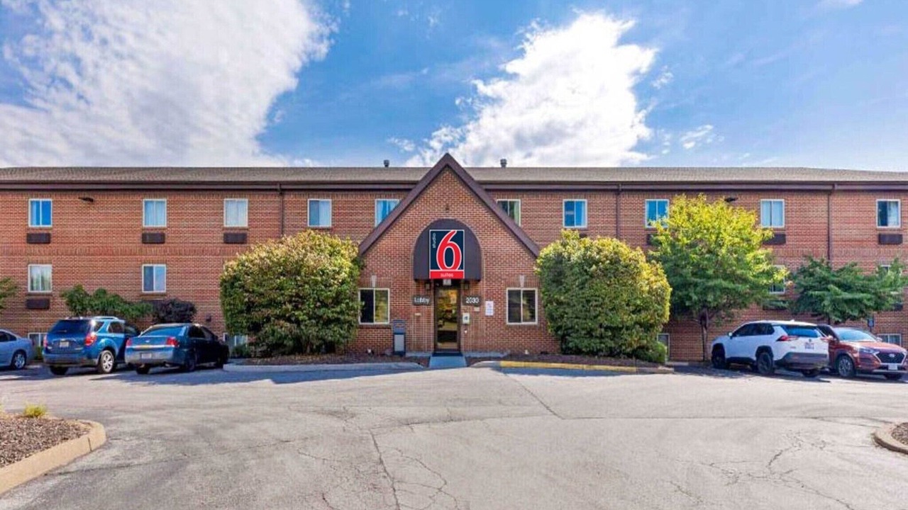 Photo of Outdoor in Maryland Heights