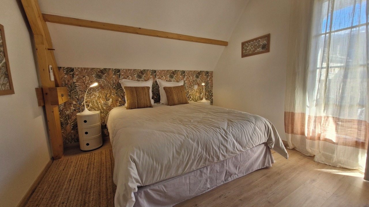 Photo of Bedroom in Louvie-Soubiron