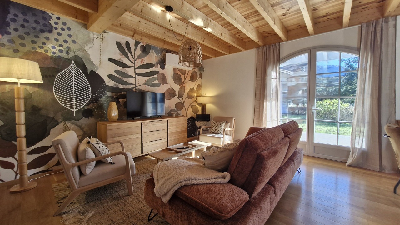 Photo of Livingroom in Louvie-Soubiron