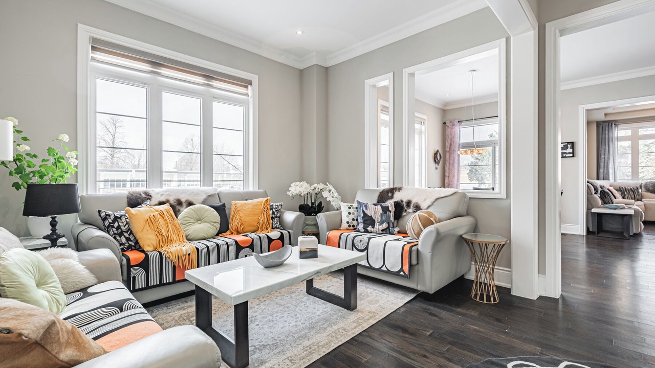 Photo of Livingroom in Cooksville