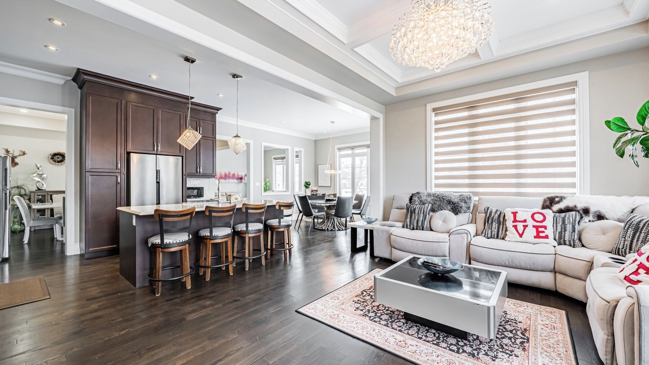 Photo of Livingroom in Cooksville