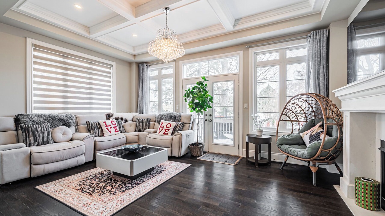 Photo of Livingroom in Cooksville