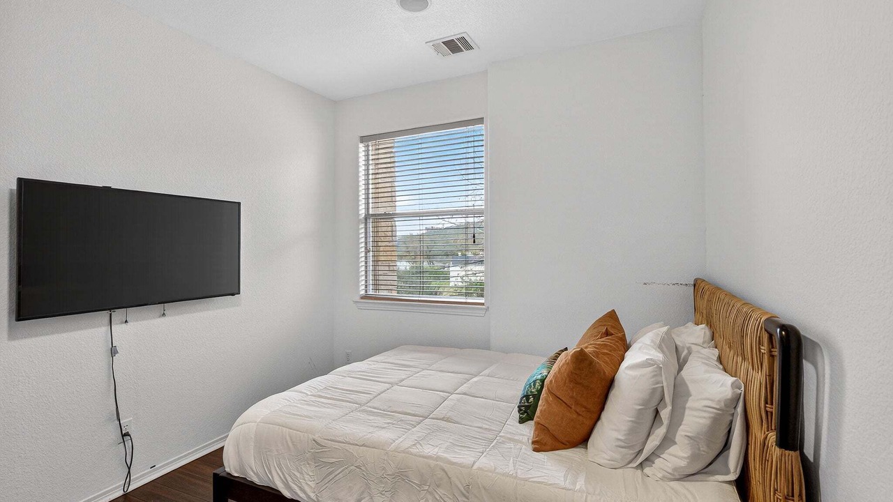 Photo of Bedroom in Rob Roy On The Lake