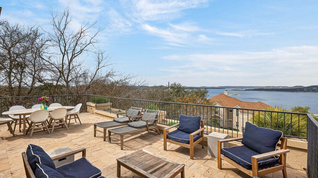 Photo of Outdoor in Rob Roy On The Lake
