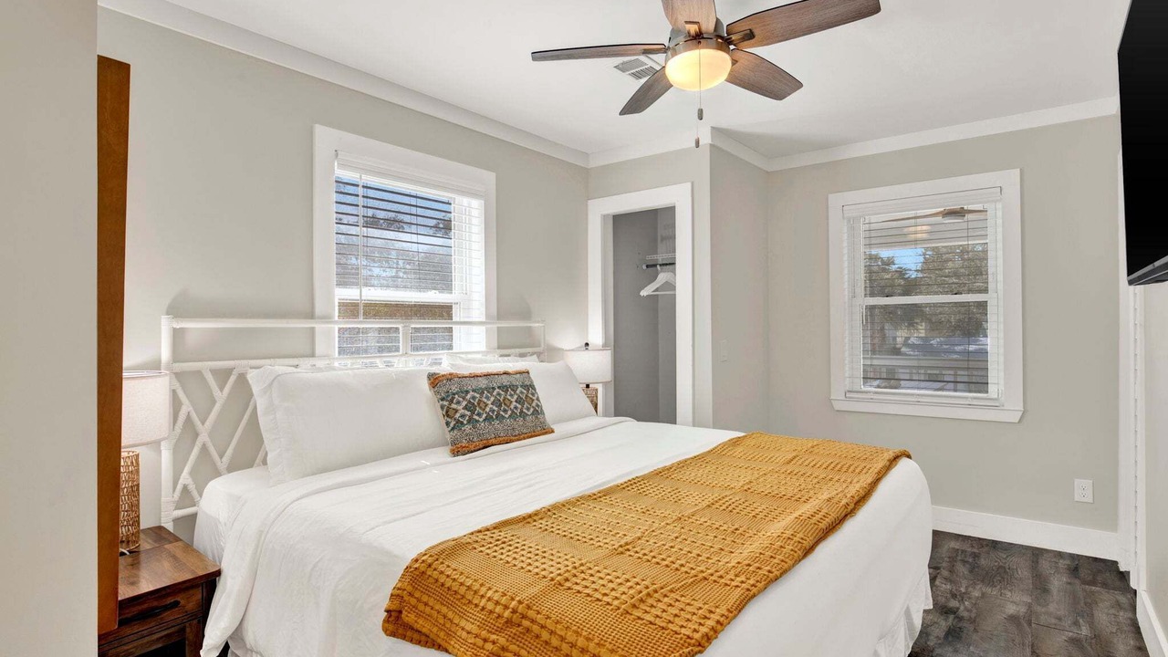 Photo of Bedroom in Tybee Island