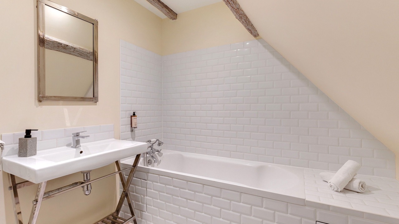Photo of Bathroom in Ambillou