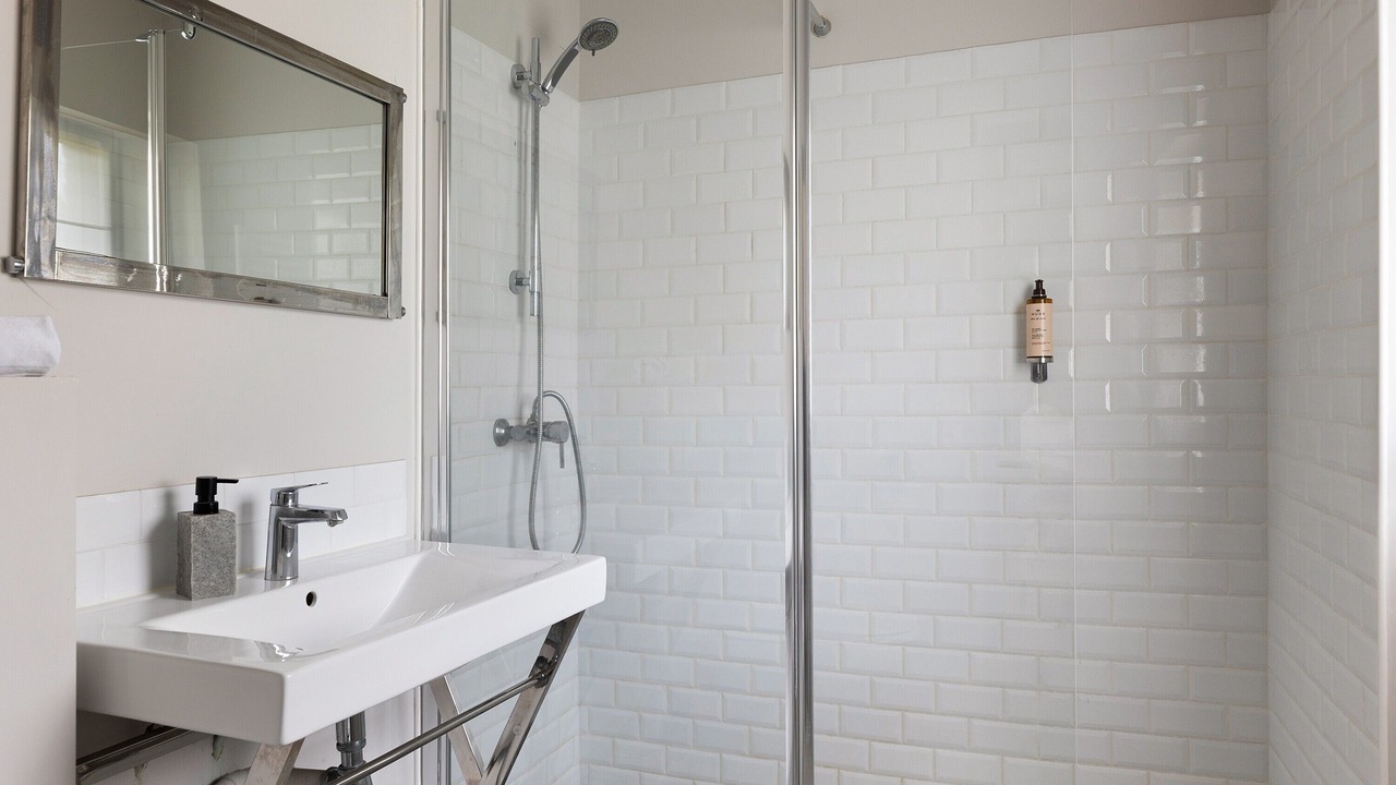 Photo of Bathroom in Ambillou