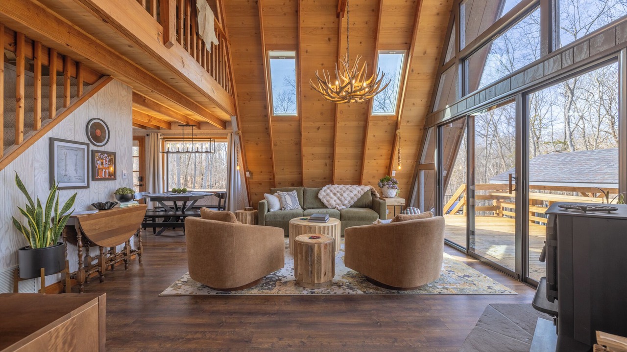 Photo of Livingroom in Innsbrook