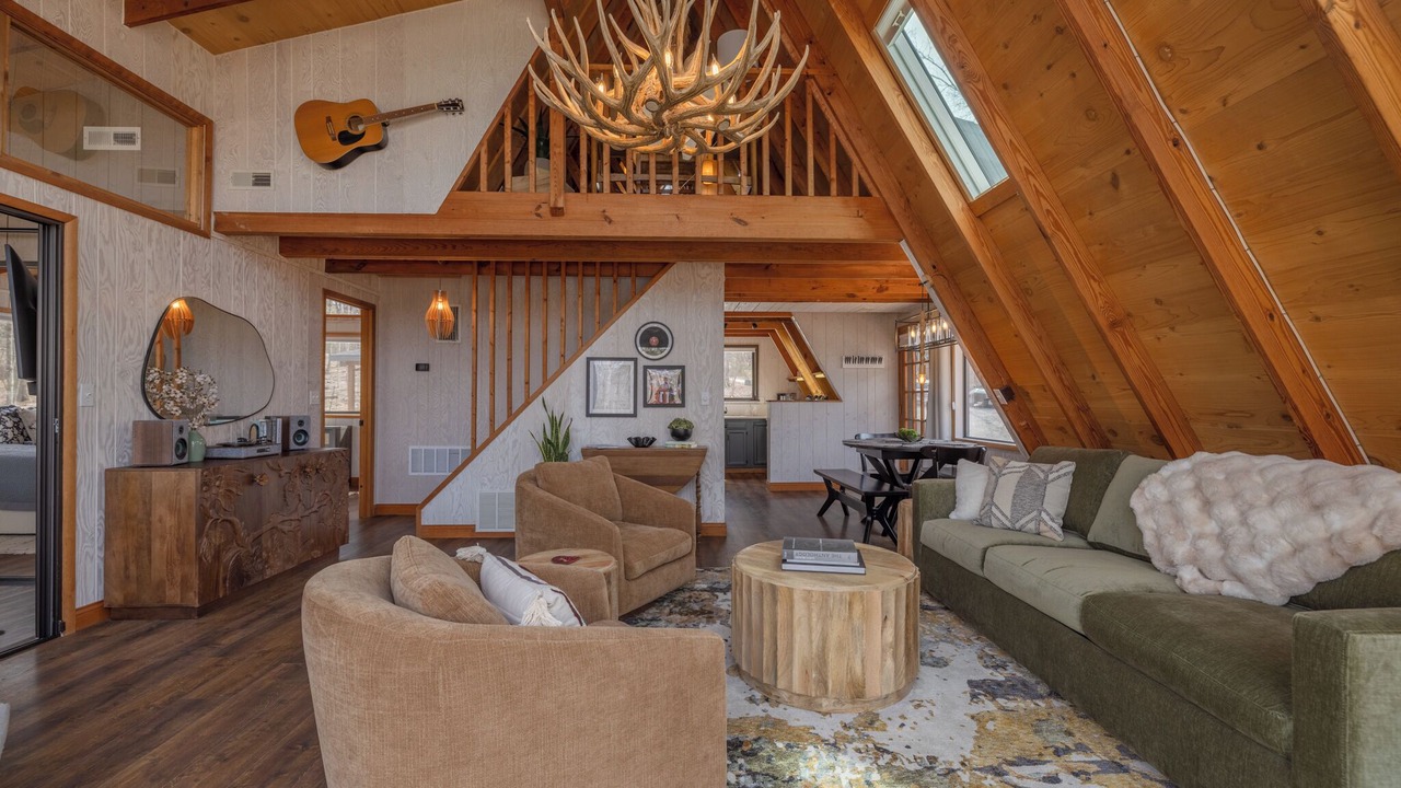 Photo of Livingroom in Innsbrook