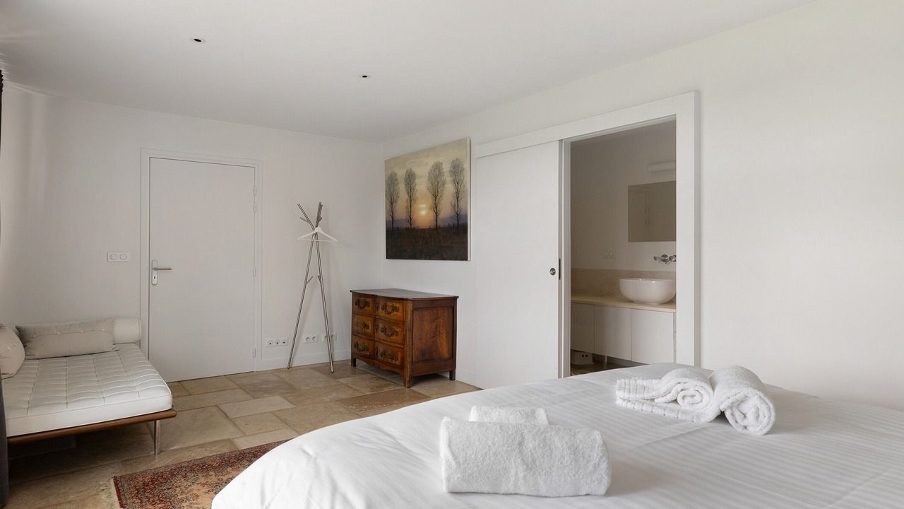 Photo of Bedroom in Ambillou