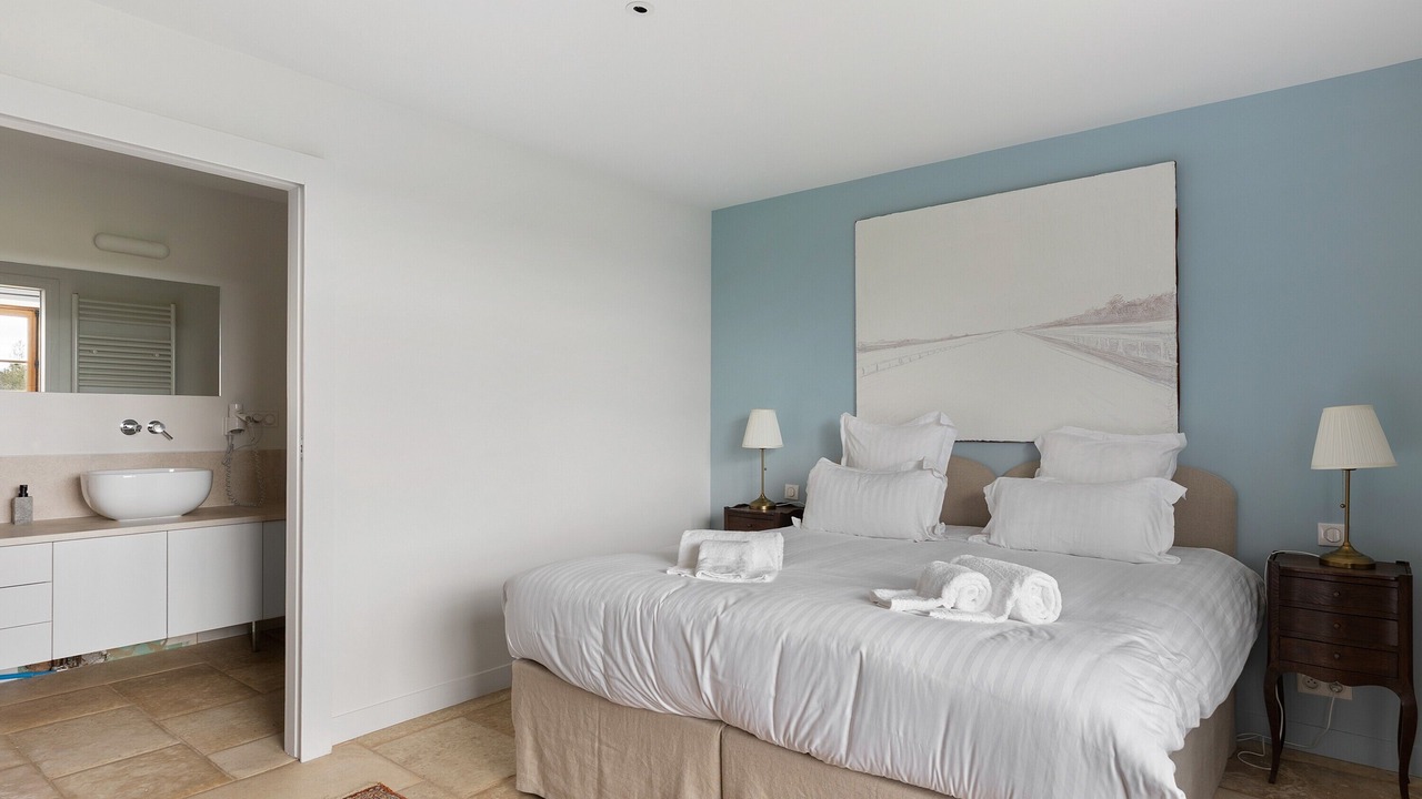Photo of Bedroom in Ambillou