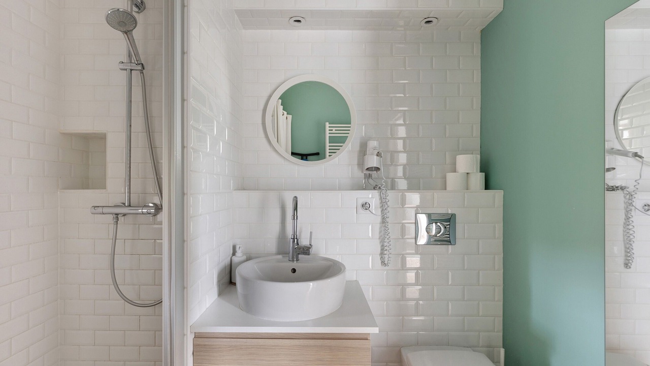 Photo of Bathroom in Ambillou